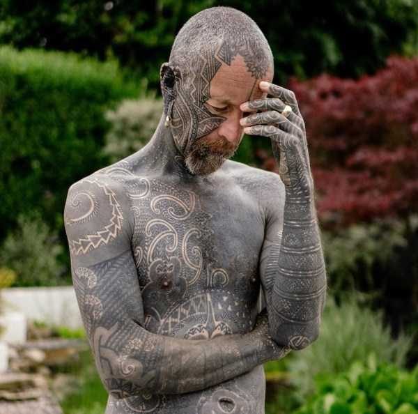 overly tattooed freaks 34 600x594 People Who Have Changed Their Appearance Radically (34 photos)