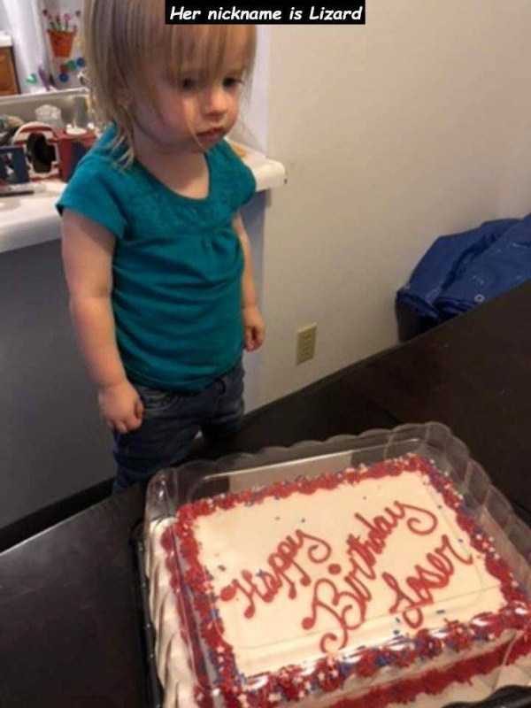 48 Random Pictures With Captions (48 photos)