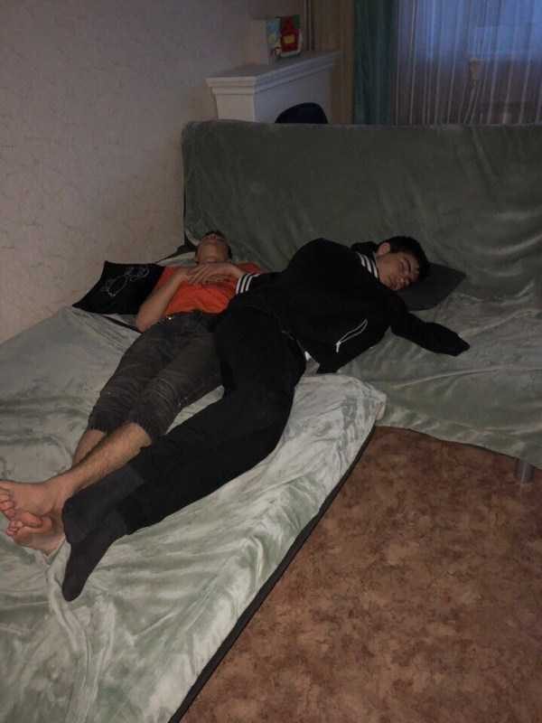 drunk russian teens 26 600x800 Russian Youth Having Fun – Part 14 (52 photos)