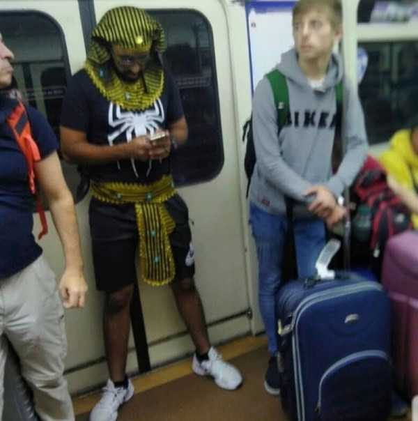 russia subway fashion 6 600x604