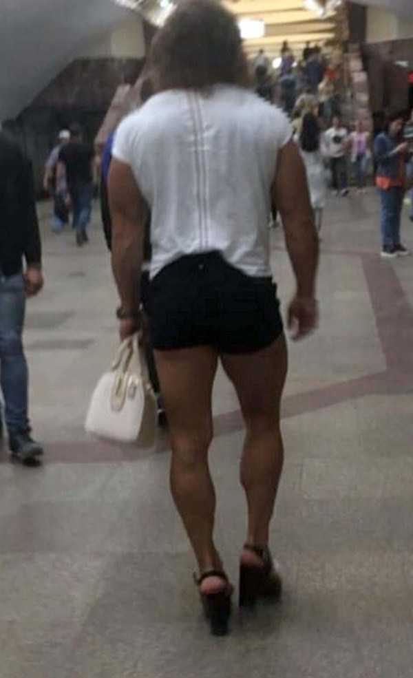 russian subway fashion 18 2 600x985 russian subway fashion 18 2 600x985