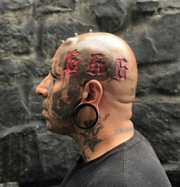 Heavily Tattooed And Pierced Freaks – Part 8 (34 photos)
