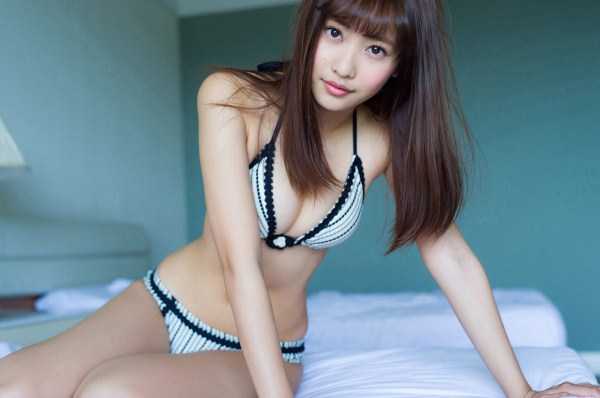 Hot Asian Girls – Part 3 (43 photos)