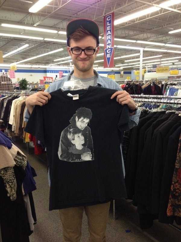 thrift shop stuff 10 30 WTF Things Found In Thrift Stores (30 photos)