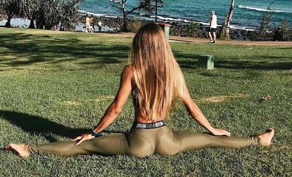 sexy yoga pants 1