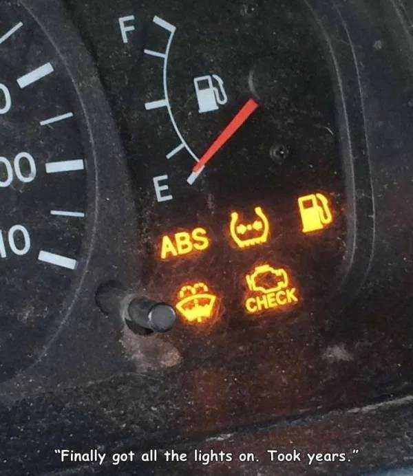 35 Random Pictures With Captions (35 photos)
