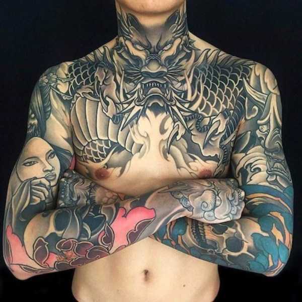 30 Mind Blowing Tattoos (30 photos)