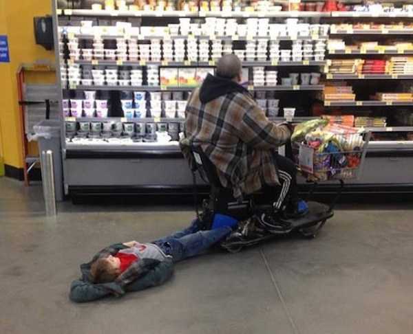 Welcome To Walmart #6 (41 photos)