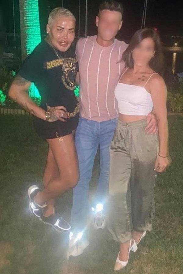 26 Plastic Surgery Catastrophes (26 photos)