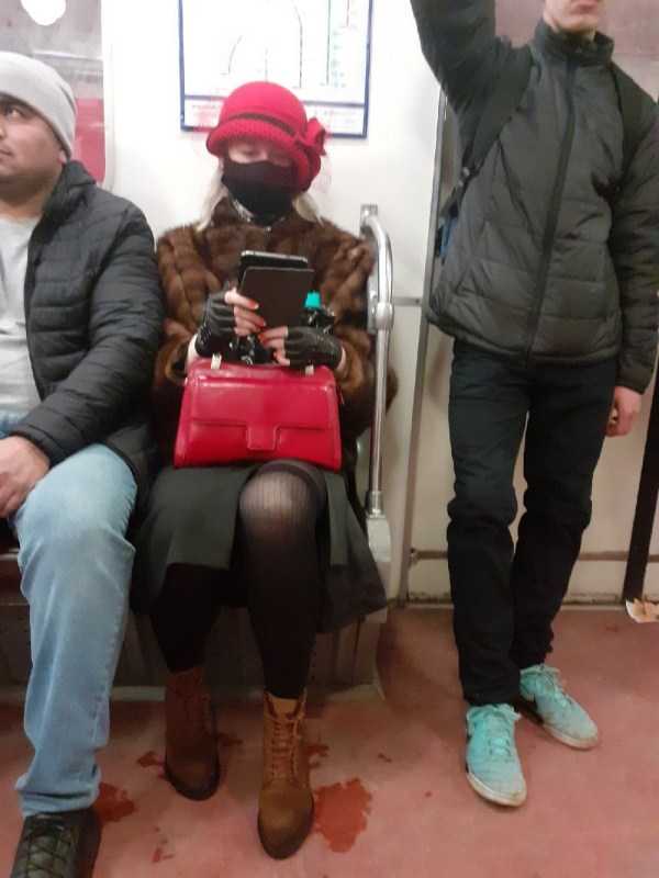 russia subway fashion 11