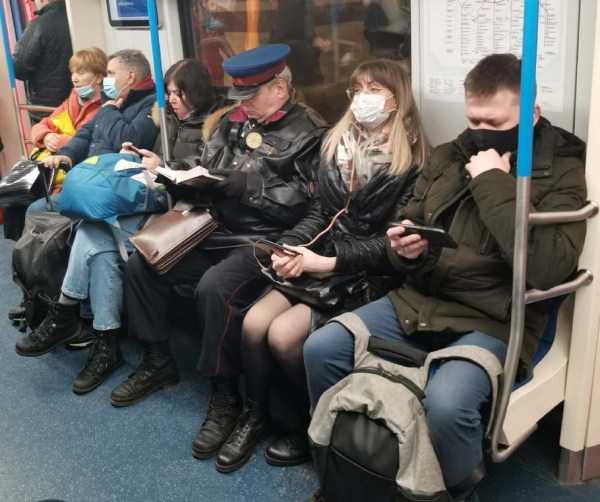 Weird Russian Subway Fashion – Part 155 (39 photos)
