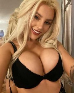 Hot Busty Girls #28 | KLYKER.COM