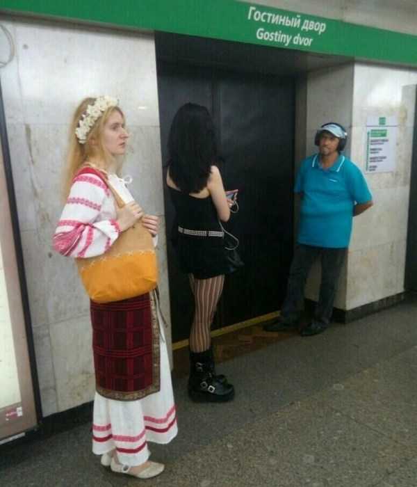 Weird Russian Subway Fashion #158 (37 photos)