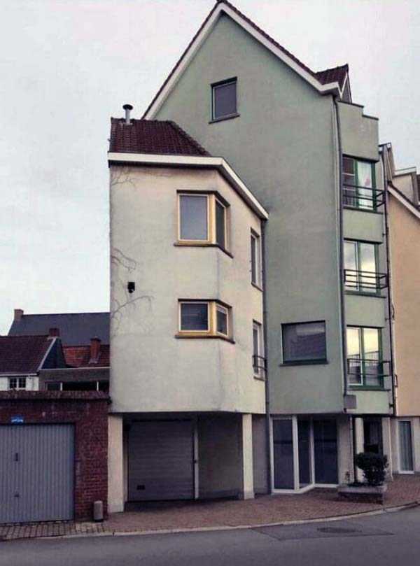 30 WTF Houses In Belgium (30 photos)