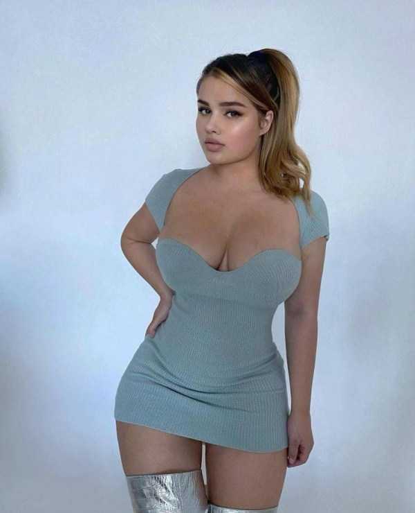 skin tight dresses 26 Hot Girls In Tight Dresses #27 (37 photos)