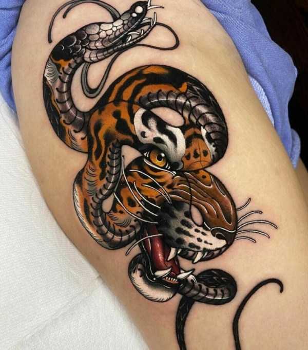 realistic tattoos 8 31 Mind Blowing Tattoos (31 photos)