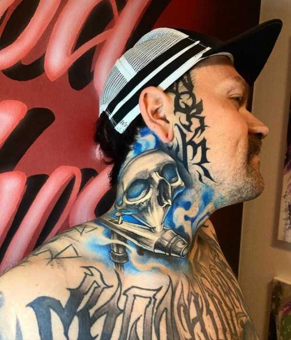 Heavily Tattooed And Pierced Freaks #19 (34 photos)