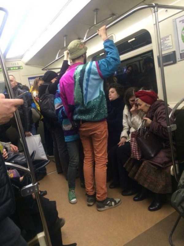 Weird Russian Subway Fashion #166 (40 photos)