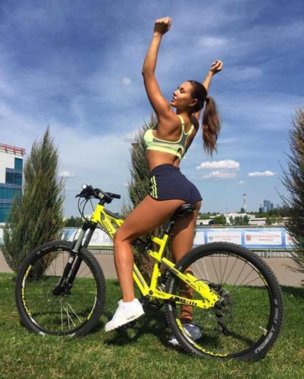sexy girls bicycles 7