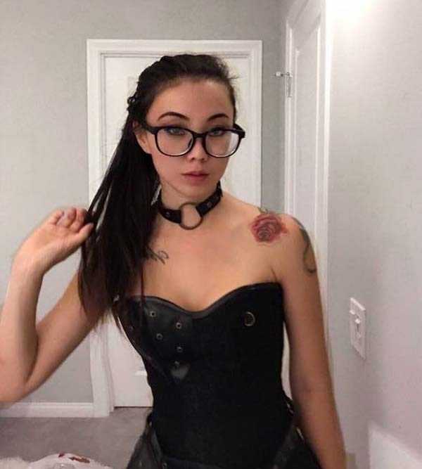 Hot Girls In Corsets #5 (41 photos)