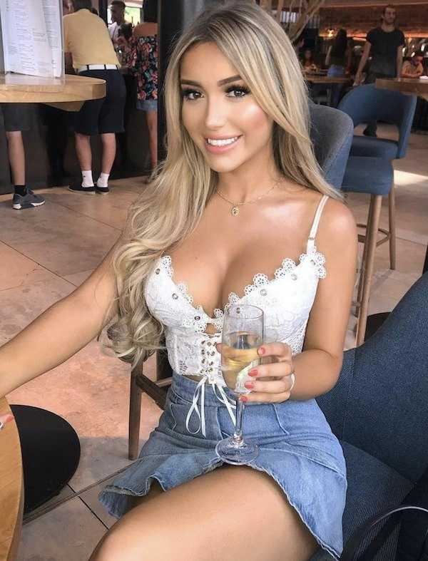 Hot Girls In Corsets #5 (41 photos)