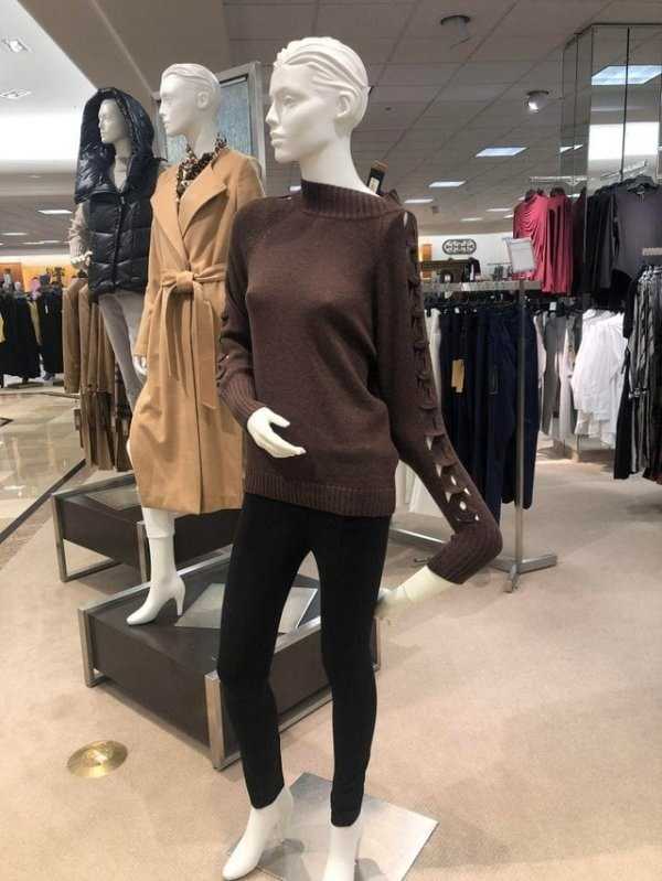33 Creepy Store Mannequins (33 photos)