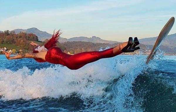 45 Perfectly Timed Photos