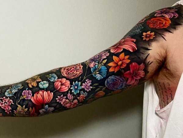 33 Mind Blowing Tattoos (33 photos)