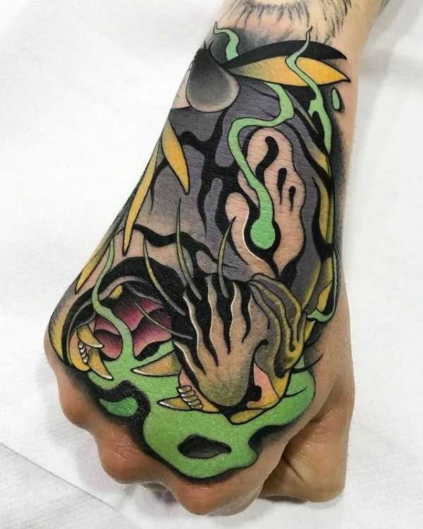 33 Mind Blowing Tattoos (33 photos)