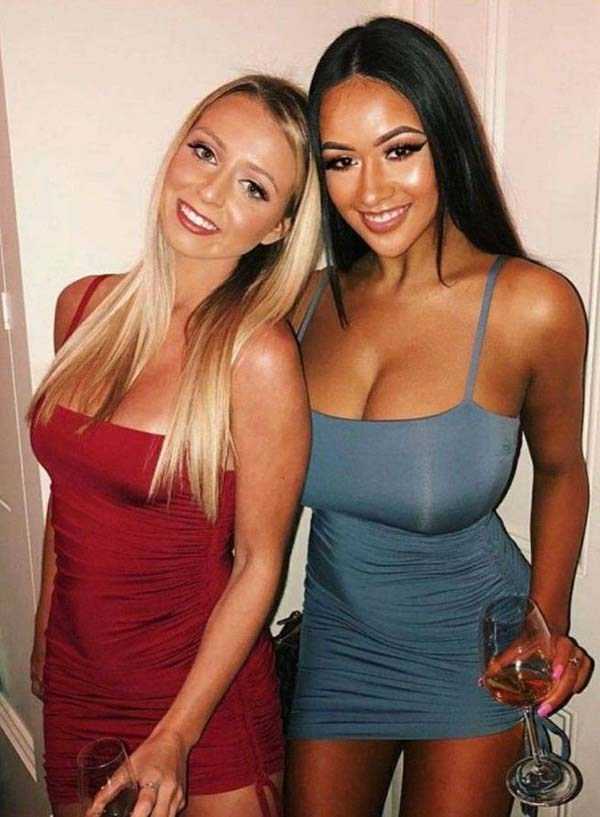 Hot Girls In Tight Dresses #31 (45 photos)