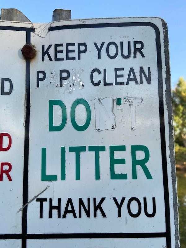 42 Clever Acts Of Vandalism (42 photos)