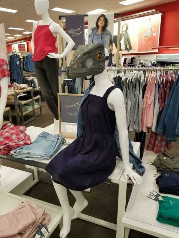scary mannequins 1