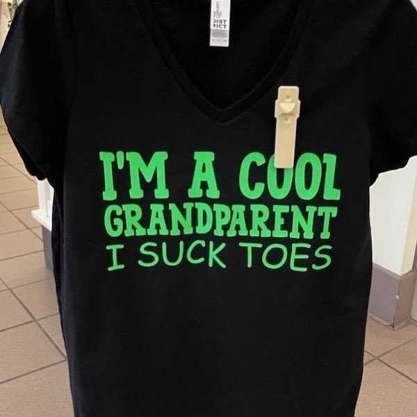 37 T Shirts With Ridiculous Slogans (37 photos)