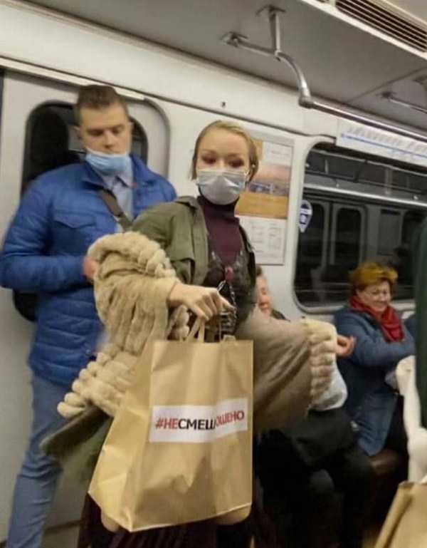 weird russian subway fashion 16
