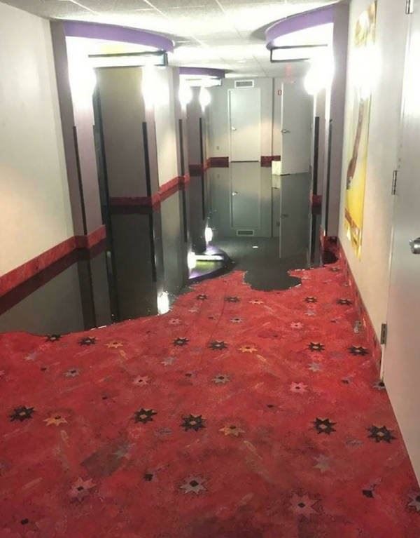 scary corridors 17