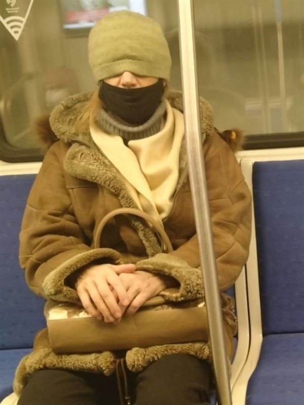 weird russian subway fashion 17