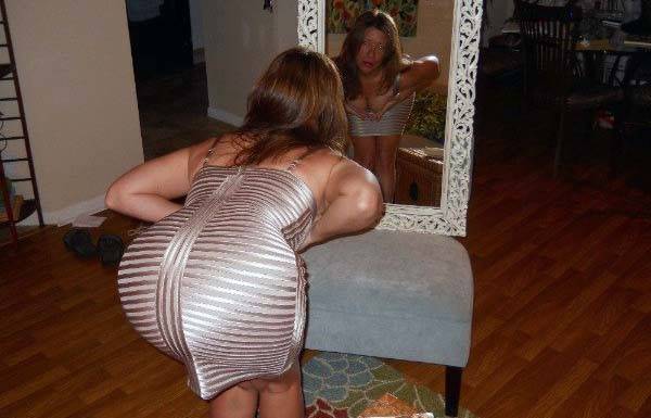 Hot Girls In Tight Dresses #35 (50 photos)