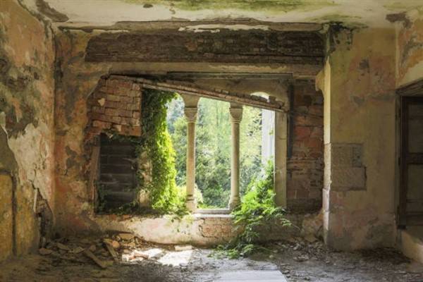 The Beauty Of Abandoned Places #2 (34 photos)