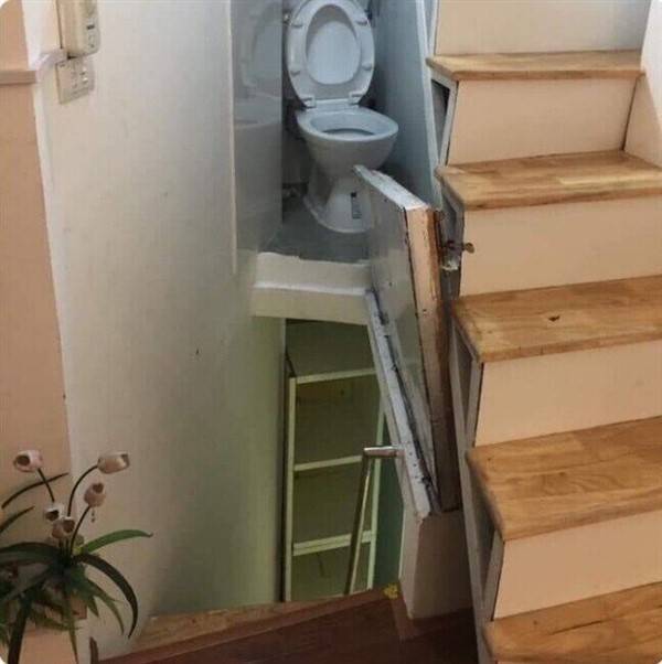 odd toilets 1