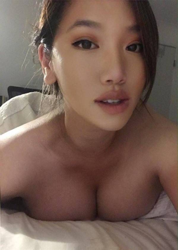 Hot Asian Girls #41 (38 photos)