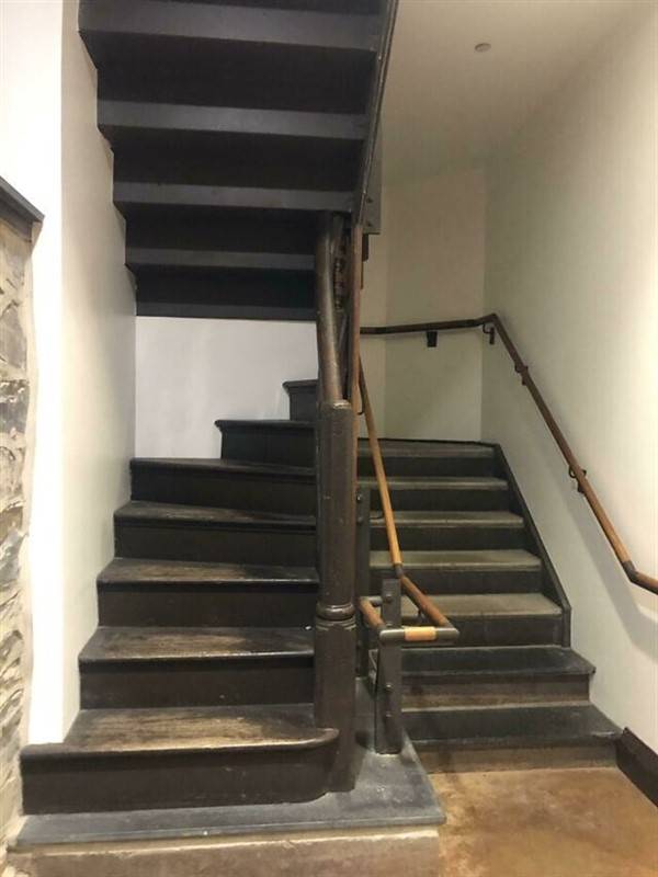 Scary Stairways (27 photos)