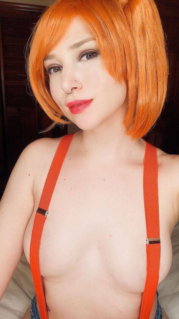 Hot Girls With Red Lips #6 (38 photos)