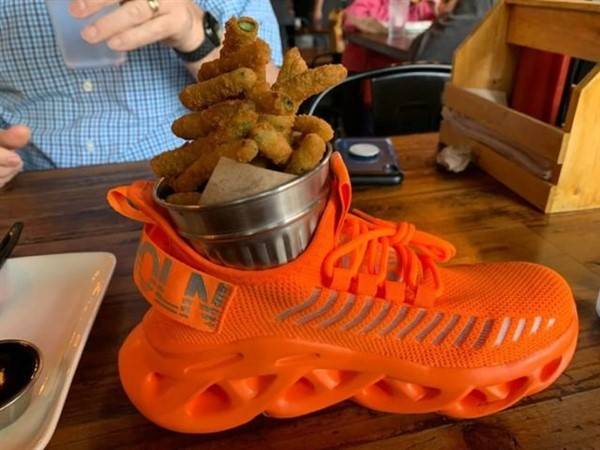 Strange Food Serving #3 (33 photos)
