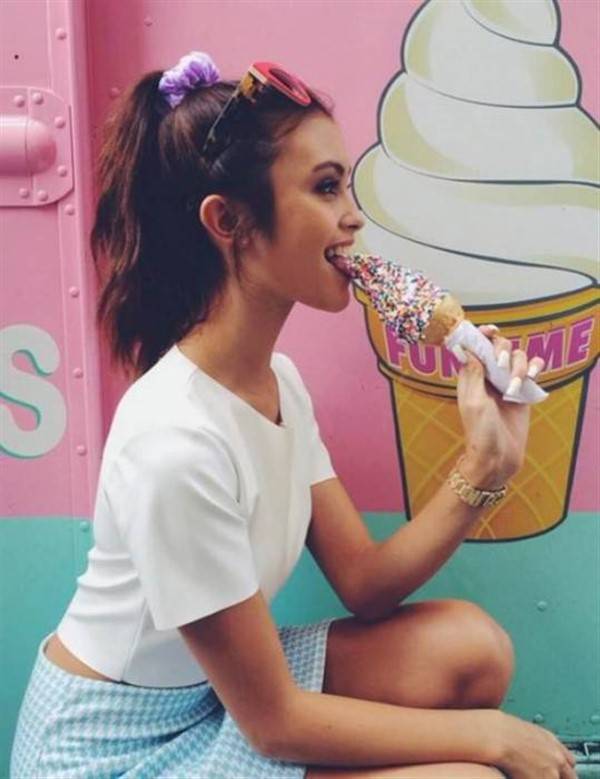 hot girls with ice cream 22