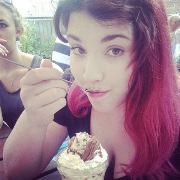 hot girls with ice cream 27