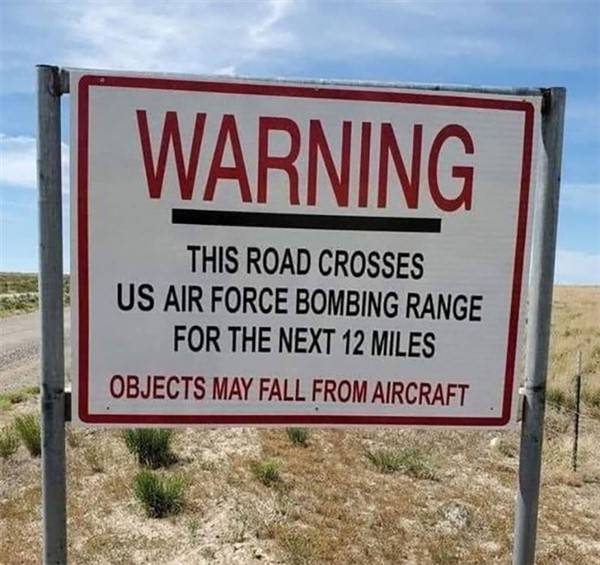 funny signs 28 Funny Signs #5 (44 photos)