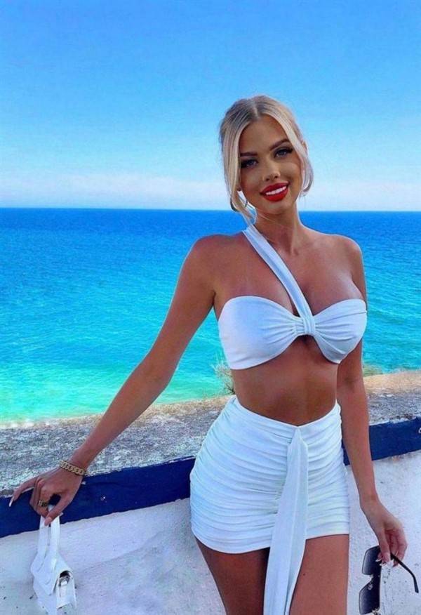 girls in tight dresses 7 Hot Girls In Tight Dresses #40 (50 photos)