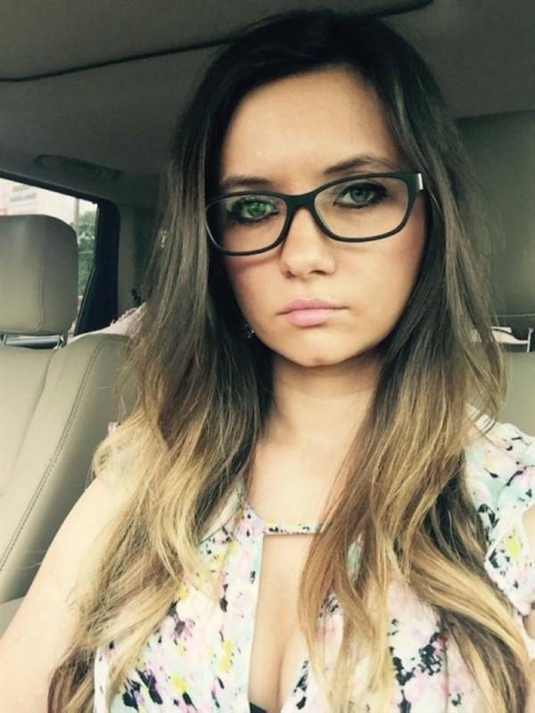 sexy girls with glasses 15