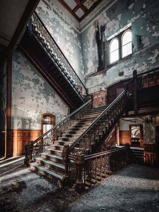 The Beauty Of Abandoned Places #9 (39 photos)