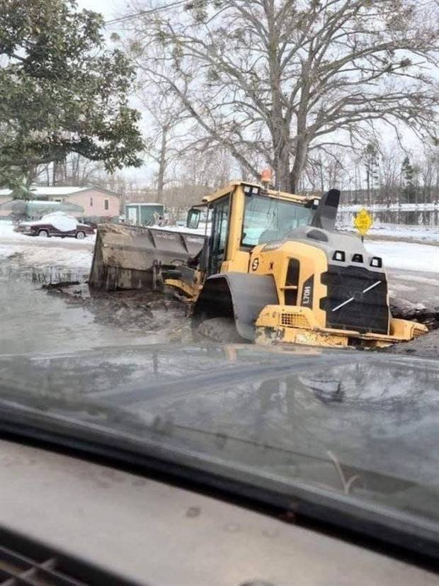 Insane Driving Fails #9 (44 photos)